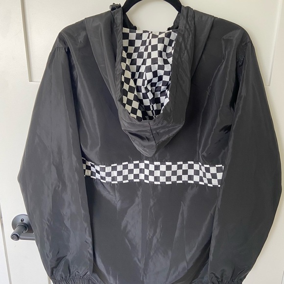 Beautiful Giant Black and Checkered Windbreaker - Picture 2 of 11